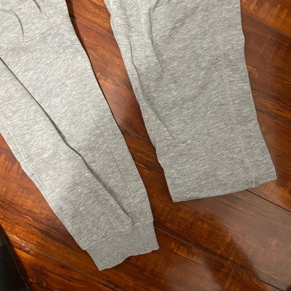 Jay Jays comfortable sweatsuit set - Picture 3 of 8